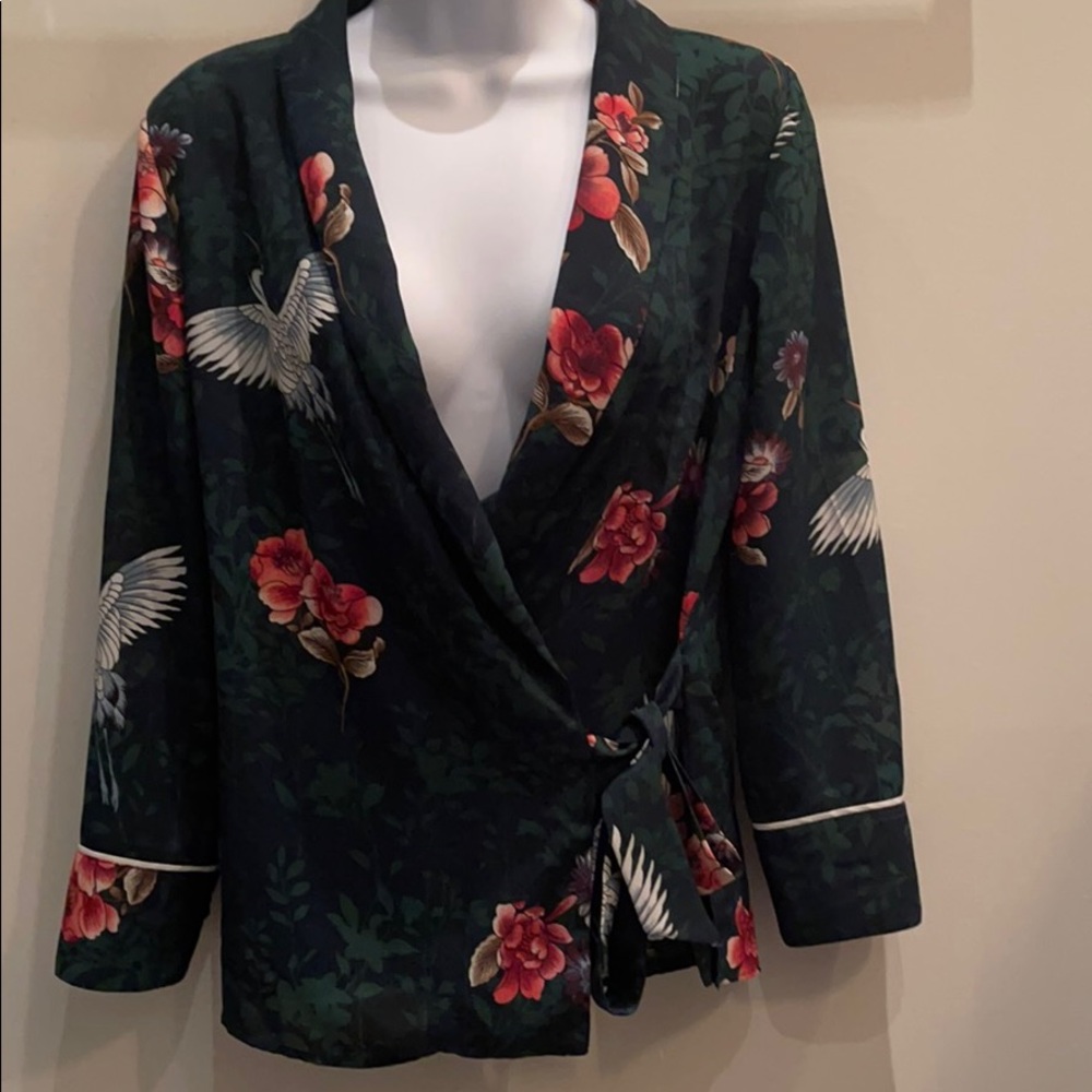 COPY - Wrap blouse